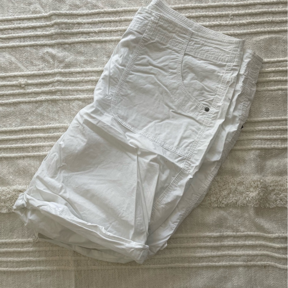 INC International Concepts Macy’s Plus Size White cargo shorts pockets size 18W - Picture 3 of 16